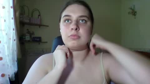 Snapshot of hess_luna_ chatting on 07-01-26, 09:00 hess_luna_ online show from 07-01-26, 09:00