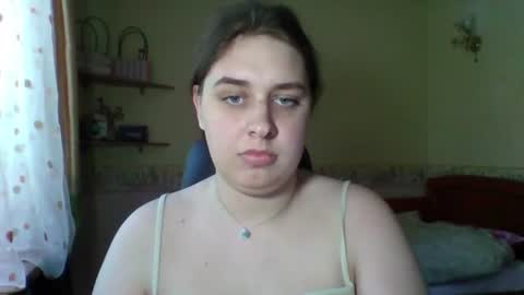 Snapshot of hess_luna_ chatting on 07-10-26, 09:01 hess_luna_ online show from 07-10-26, 09:01