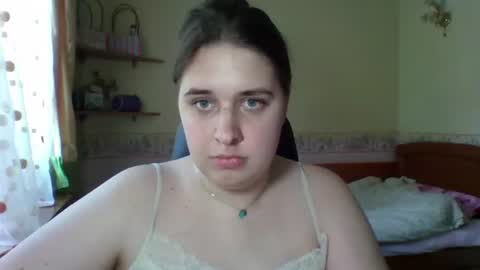 Snapshot of hess_luna_ chatting on 07-16-26, 09:04 hess_luna_ online show from 07-16-26, 09:04