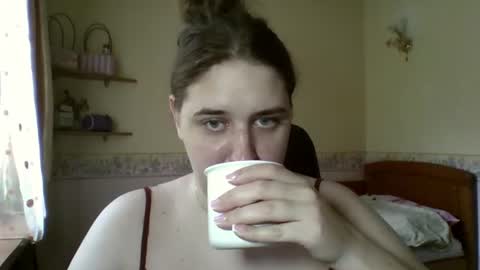 Snapshot of hess_luna_ chatting on 07-21-26, 09:11 hess_luna_ online show from 07-21-26, 09:11