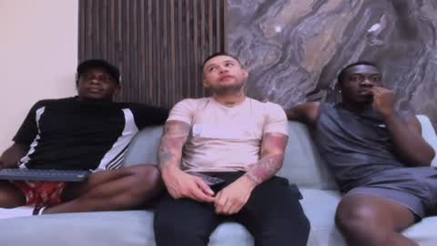 heteros men online show from 10-13-25, 02:06