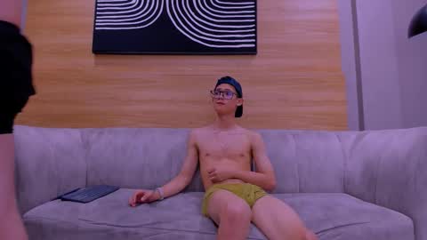 heteros men online show from 12-05-25, 02:58