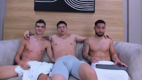 heteros men online show from 04-23-26, 06:47