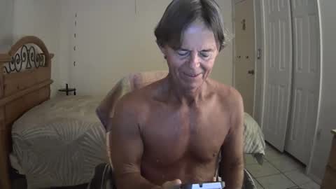 hewes1 online show from 05-06-26, 07:46