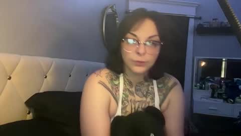 Snapshot of hexxyhoneypot chatting on 06-01-26, 11:28 hexxyhoneypot online show from 06-01-26, 11:28