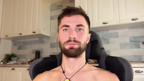 Snapshot of hey_arnold chatting on 11-15-25, 09:11 Arnold online show from 11-15-25, 09:11