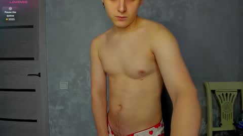 Snapshot of hey_chrisss chatting on 03-05-26, 08:32 Christian online show from 03-05-26, 08:32