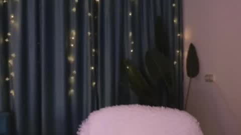 Audrey online show from 03-06-25, 03:02