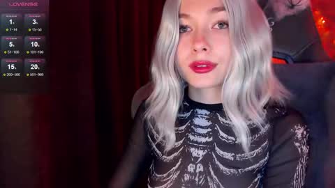  Nora  online show from 10-30-25, 09:59