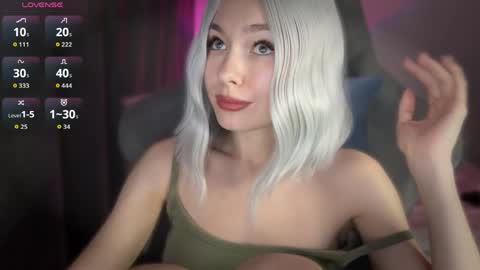  Nora  online show from 05-09-26, 10:04