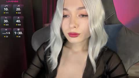  Nora  online show from 06-11-26, 12:32
