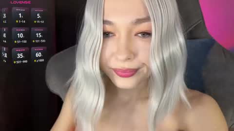  Nora  online show from 06-17-26, 10:21