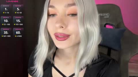  Nora  online show from 06-19-26, 01:54