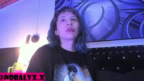 Noraly  online show from 07-06-26, 04:09