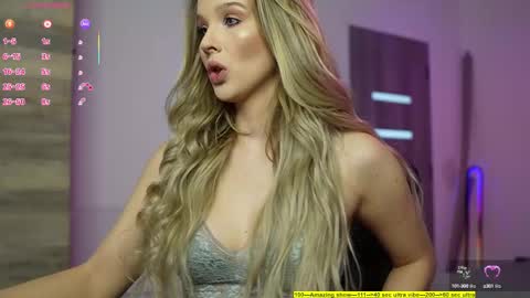 Snapshot of hey_siry chatting on 10-06-25, 11:40 Siry online show from 10-06-25, 11:40