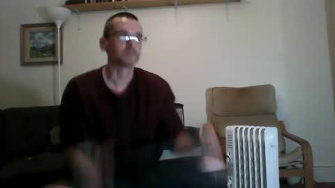 Snapshot of heyafamalam chatting on 11-12-25, 06:03 heyafamalam online show from 11-12-25, 06:03