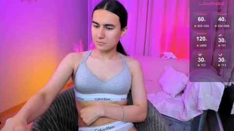 Snapshot of heyalena chatting on 09-19-25, 06:59 heyalena online show from 09-19-25, 06:59