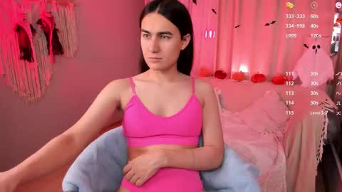 Snapshot of heyalena chatting on 10-18-25, 11:11 heyalena online show from 10-18-25, 11:11