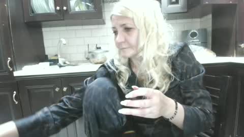 Heyheygrey online show from 06-15-26, 02:52