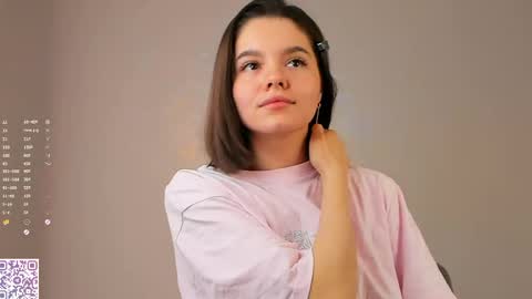 Snapshot of heyim_laura chatting on 05-02-26, 02:16 Laura online show from 05-02-26, 02:16