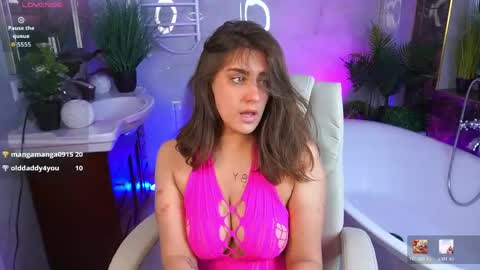 Snapshot of heykittenn chatting on 05-22-26, 01:17 heykittenn online show from 05-22-26, 01:17