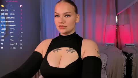 Snapshot of heynoirsam chatting on 03-08-26, 06:28 heynoirsam online show from 03-08-26, 06:28