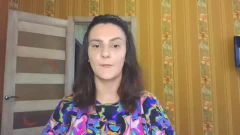Snapshot of heyy_baddie chatting on 06-18-26, 12:42 Heyy baddie online show from 06-18-26, 12:42