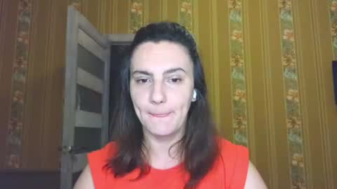Snapshot of heyy_baddie chatting on 06-28-26, 07:03 Heyy baddie online show from 06-28-26, 07:03