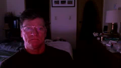Snapshot of hg99too chatting on 10-01-25, 02:12 hg99too online show from 10-01-25, 02:12