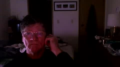 Snapshot of hg99too chatting on 10-10-25, 12:48 hg99too online show from 10-10-25, 12:48