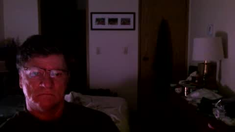 Snapshot of hg99too chatting on 10-20-25, 01:44 hg99too online show from 10-20-25, 01:44