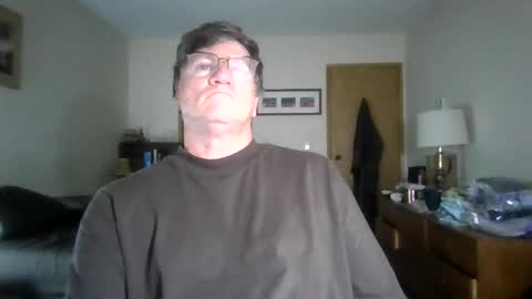 Snapshot of hg99too chatting on 11-01-25, 02:08 hg99too online show from 11-01-25, 02:08