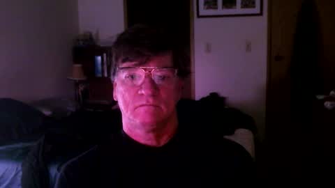 Snapshot of hg99too chatting on 11-11-25, 03:01 hg99too online show from 11-11-25, 03:01