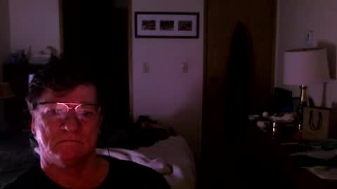 Snapshot of hg99too chatting on 01-10-26, 03:25 hg99too online show from 01-10-26, 03:25