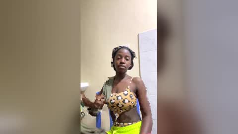 Snapshot of hhaanneeyy chatting on 03-30-26, 10:05 hhaanneeyy online show from 03-30-26, 10:05