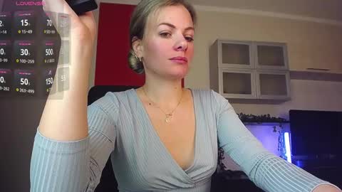 Lina online show from 02-06-26, 06:18