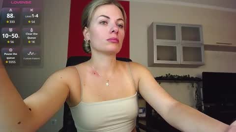 Lina online show from 02-23-26, 08:55