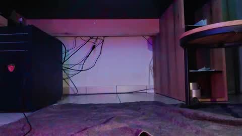 Snapshot of hibo66 chatting on 10-27-25, 02:26 InMyAss online show from 10-27-25, 02:26