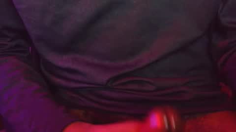 Snapshot of hickstj57 chatting on 06-11-26, 10:57 ishow2cumforU online show from 06-11-26, 10:57