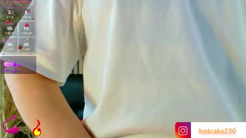 Snapshot of hiddenhotcake chatting on 02-25-26, 07:23 hiddenhotcake online show from 02-25-26, 07:23