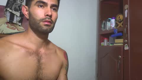 Snapshot of hideonbush051 chatting on 01-09-26, 02:58 hideonbush online show from 01-09-26, 02:58