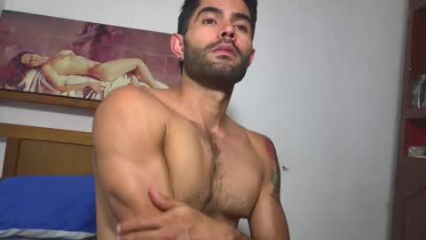 Snapshot of hideonbush051 chatting on 01-10-26, 05:15 hideonbush online show from 01-10-26, 05:15