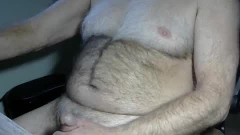 Snapshot of higgins11 chatting on 05-03-26, 11:44 higgins11 online show from 05-03-26, 11:44