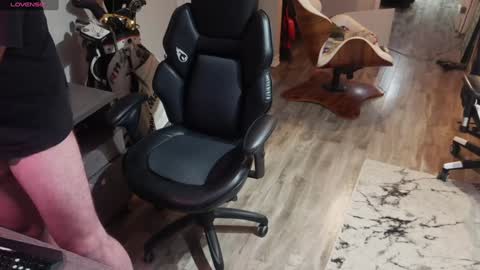 Snapshot of highclass92i chatting on 12-30-24, 02:31 High4This online show from 12-30-24, 02:31