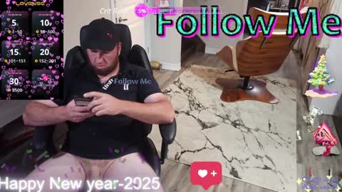 Snapshot of highclass92i chatting on 01-23-25, 07:43 High4This online show from 01-23-25, 07:43