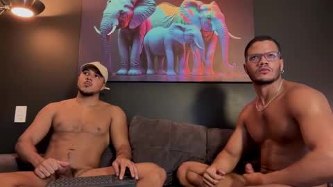 Snapshot of highlatin_guys chatting on 03-03-25, 02:48 Terry and E online show from 03-03-25, 02:48