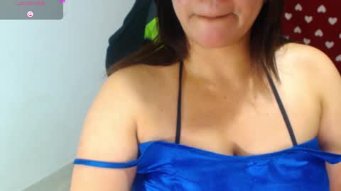 Snapshot of hiilarylove chatting on 09-16-25, 12:44 hiilary online show from 09-16-25, 12:44