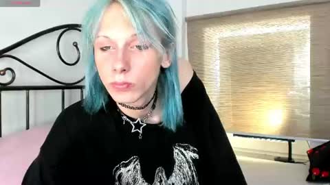hi im Hika online show from 06-14-26, 01:57