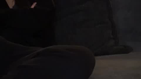 Snapshot of hikinks chatting on 11-29-25, 04:37 hikinxxx online show from 11-29-25, 04:37