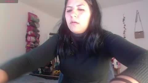 hilaril18 online show from 06-20-26, 06:11